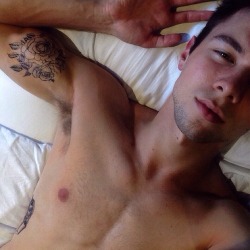 Only Hot Dudes