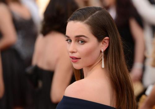 baddestbitchesglobal:  Emilia Clarke