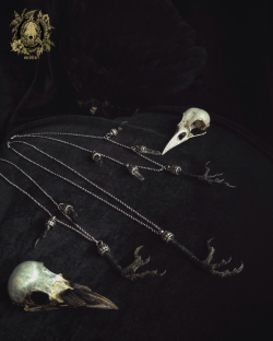 occvlta:  Auspice necklaces back in Store. All praise the death