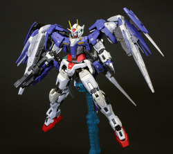 gunjap:  RG 1/144 00 Raiser Painted Build Photoreviewhttp://www.gunjap.net/site/?p=244803