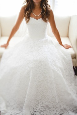 weactlikewehavenevermet:  will be my wedding dress. just saying.