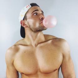 dougtfs: With each bubble he blew, Brody felt his chest inflate