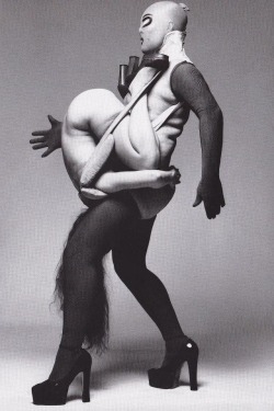 Leigh Bowery. What a beast of a human being. Sexy as fuck.