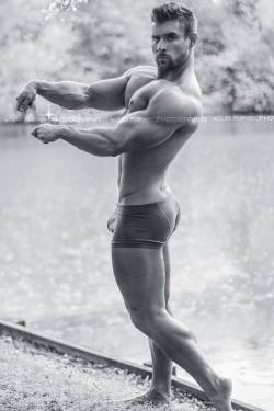 manrumpsxxx:  Follow Me For The Sexiest Rumps On Tumblr