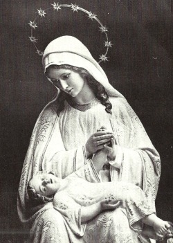 allaboutmary:  Mater Divinae Providentiae A Spanish statue of