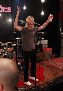 seeyafolkslater:  Happy Birthday, Taylor Hawkins!