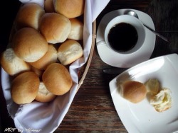 intensefoodcravings:  Pan de Coco (Estilo Hondureno) | MRF by