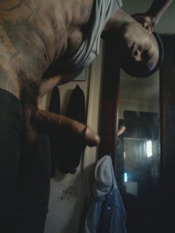 dougthetae:  Follow me @taethedoug always looking for freaks