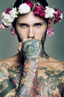 hotmen-have-ink:  Hot Men Here! 