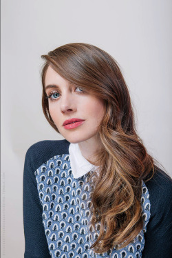 sylviagetyourheadouttheoven:  Alison Brie - Sundance Film Festival