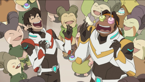 katiekaneki:KEITH IS SO CUTE OH MY GOD