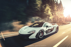 sexdrugsnracknpinion:  crash—test:  McLaren P1 (by Marcel Lech)