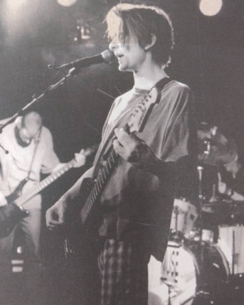 fallingawaywithmuse:The Lemon Grove Exeter, 1998 #muse #MattBellamy