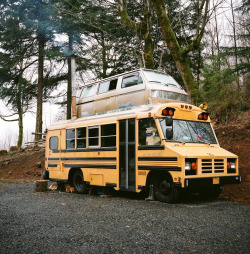 h-o-r-n-g-r-y:  van-life:  A 2002 Bluebird with a Vanagon on