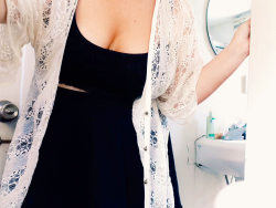 vodkacupcakes:  I need a necklace and then i will like this outfit