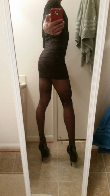 closetsissycutie:  New years eve dress!!!  Great legs honey