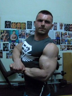 big-strong-tough:  Ovidiu Voicu 
