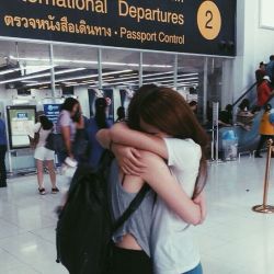lesbiandgayy:♥️ 
