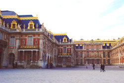 :  Palace of Versailles I Versailles, France © 