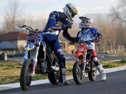 supermotolife:  Parenting done right!Ask me anything!!!  Indeed