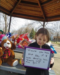 rudegyalchina:rudegyalchina:This picture of his classmate protesting