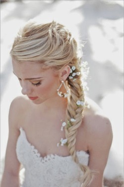 somosnovias:    Espectaculares peinados de novia 