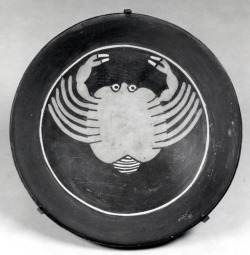 the-met-art:  Bowl: Crab, Arts of Africa, Oceania, and the AmericasMedium: