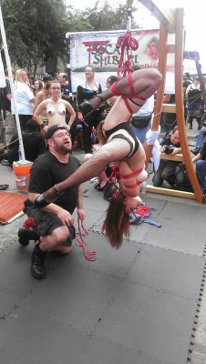 slavefarmer:  Folsom Street Fair today!  Huzzah!  Folsom street