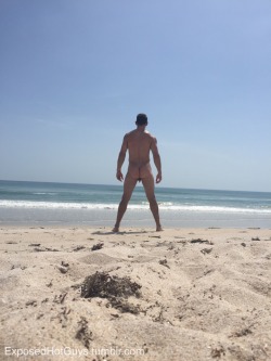 exposedhotguys:  Had some fun at the nude beach today and made