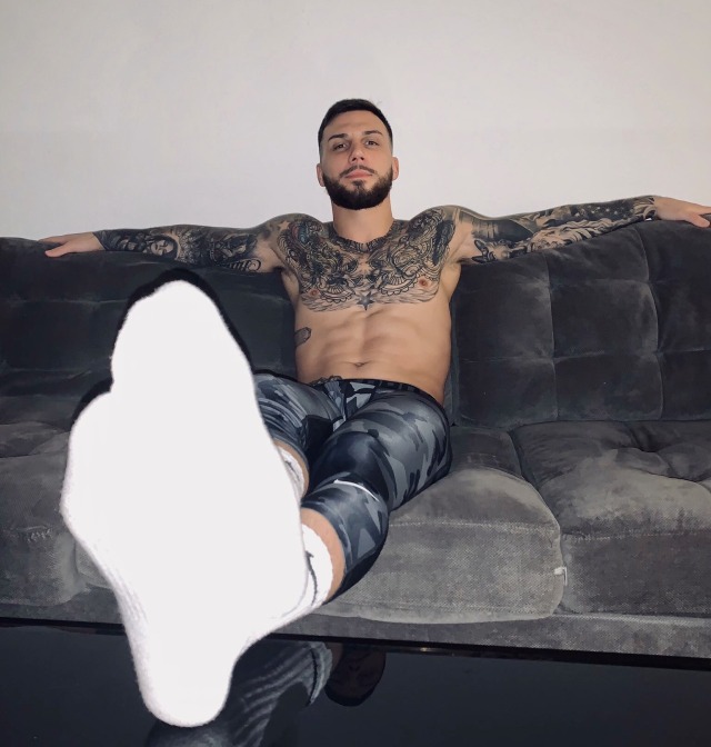 jocks–in–socks: