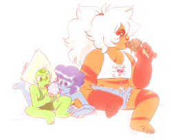 cldrawsthings:  Homeworld Gems enjoy some ice cream!   <3