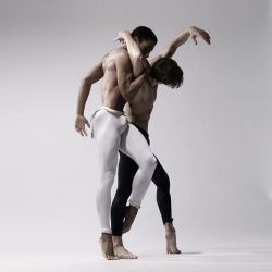male-ballet:  2sday Ballet