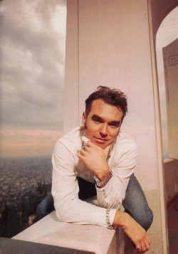 death-of-a-discodancer:  Morrissey at the Griffith Observatory,