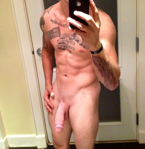 guyswithcellphones:  A HOT submission from dillinalexander.tumblr.com We love all your big muscles, nice tats and thick cock! ;) Thank you friend!!!