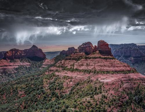 oneshotolive:  Sedona, AZ [OC][2048x1582] 📷: moto_jw 