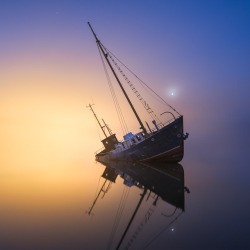 artofvisualscollective:   Mikko Lagerstedt Photography  Website