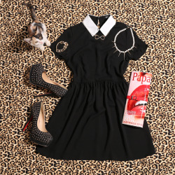 romwe:  Dual-tone A-line Little Black Dress New Retro— พ.99 on this Thursday, 24 hours only.