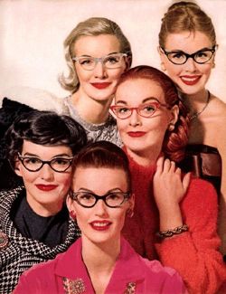 queensofvintage:  1950s cats eye glasses!