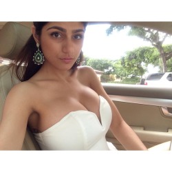 beurettesub:  Mia Khalifa Liban