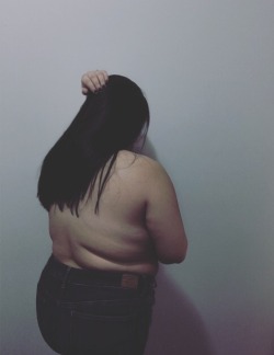 lady-mcfat:  My back fat has always been my biggest insecurity.