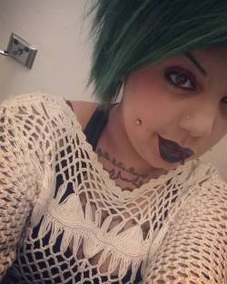 #greenhairdontcare #green #colors #coloredhair #happy #love #girlwithtattoos