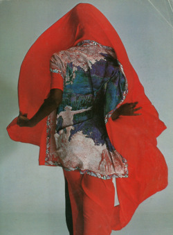 witchesandslippersandhoods:  Issey Miyake: East Meets West  PARADISE