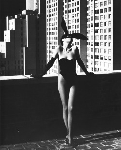 One of my favourites by Helmut Newton.