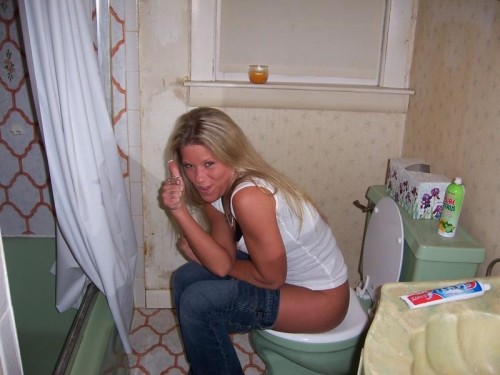 dimitrivegas:  Sheâ€™s poopin  S