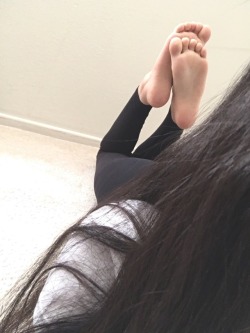 womensfoot-lover:  Check out this awesome tumblr: Just Beautiful