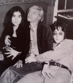 weirdvintage:  Yoko Ono, Andy Warhol, and John Lennon groping
