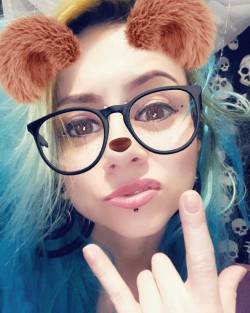 😎😎😎 #piercings #punky #sillyfaces #manyvids #mygirlfund
