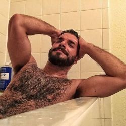 thehairyhunk:  Morning! 😈😈😈👉🏼👉🏼👉🏼