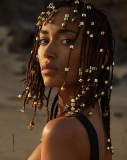 midnight-charm:Anais Mali photographed by  Urivaldo Lopes for