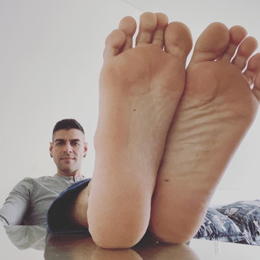 footmastercarlos-deactivated202:Ties make great leashes too.